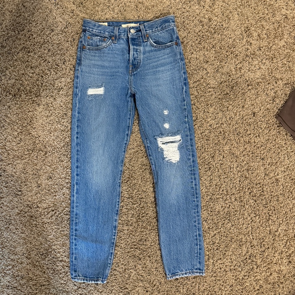 Levi’s Wedgie Jeans